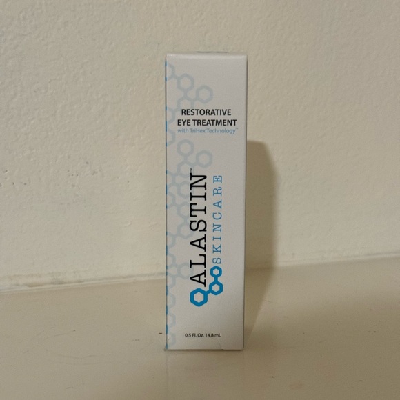 ALASTIN Restorative Eye Treatment with TriHex Technology®